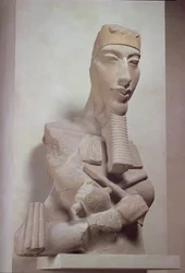 Osirid-Säule von Echnaton (1365-1349 v. Chr.) aus dem Sonnentempel von Amenophis IV. in Karnak, Neues Reich, ca. 1350 v. Chr.